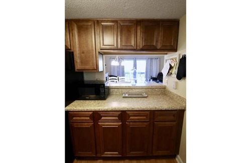Pinehurst Condominio | Sealladh Loch Summary