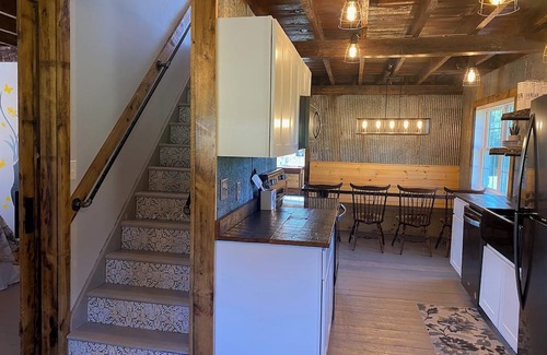 Cedarhurst Otro | A secluded organic farm minutes from PA turnpike with AC, WiFi