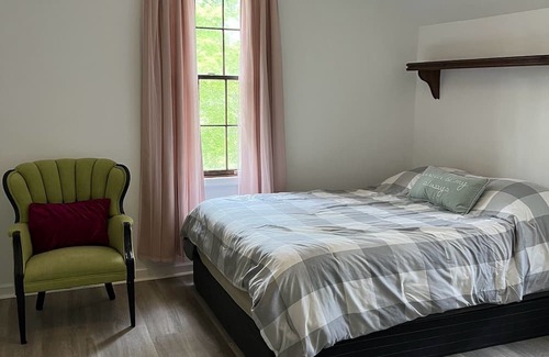 Amelia Court House Otro | Charming 3-bedroom farmhouse with AC, WiFi in delightful Amelia Court House