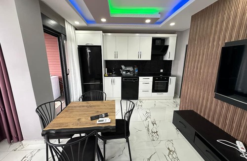 Konyaalti Apartamento | Apartment with Breathtaking Sea, Mountain & Pool Views – Geyikbayırı / Antalya