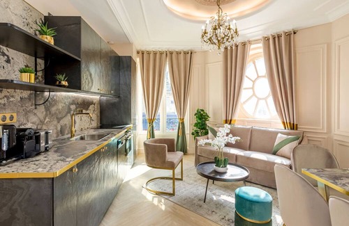 Quartier Sainte-Avoye Apartamento | Merveil Luxury Suites - Ours I-II