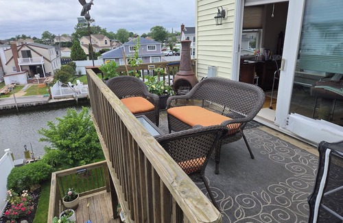 Massapequa Casa | RYDER CUP RENTAL AVAILABLE 9/14-10/5 MINIMUM 8 DAYS NEAR TO COURSE 7.3MI.