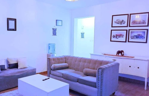 Kajiado Apartamento | Welcoming 2-bedroom apartment with WiFi in Kajiado County.