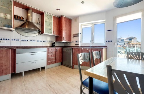 Costa Dorada Apartamento | Penthouse with terrace and pool 100m beach