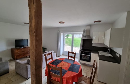 Meyrals Casa | Apartment in country house in charming village