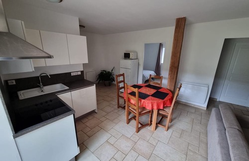 Meyrals Casa | Apartment in country house in charming village