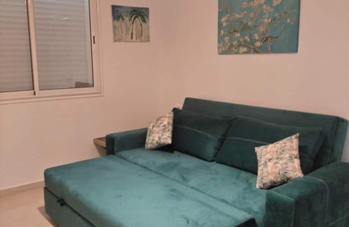 Sakiet Ezzit Casa | Quiet house with garden Pets welcome
