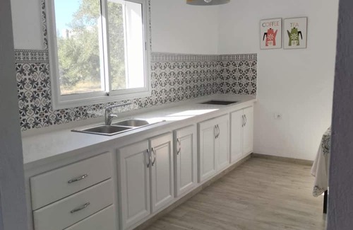 Sakiet Ezzit Casa | Quiet house with garden Pets welcome