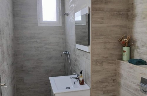 Sakiet Ezzit Casa | Quiet house with garden Pets welcome