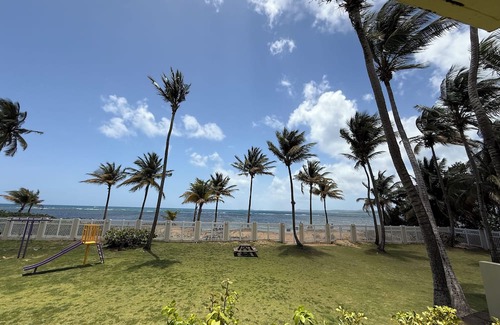 La Pared Apartamento | Beachfront Garden Apartment with Ocean View. This unit is fully equipped.