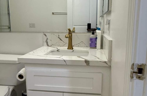 Santa Clarita Apartamento | Guest Suite — Private Entrance