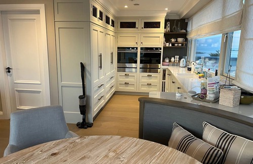 Skerries Casa | Skerries Oceanfront Superb 4 Bedroom Mansion