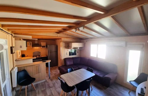 Meschers-sur-Gironde Chalet De Esquí | Chalet 58m² - 3 bedrooms - 2 bathrooms - covered terrace + Air conditioning + TV + LV + oven* 6 people