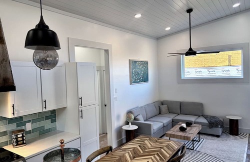 Zionville Casa | New 2-bedroom house in awesome Zionville with WiFi, AC