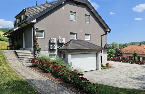 Krapinske Toplice Apartamento | One bedroom apartment with balcony Krapinske Toplice, Zagorje (A-24225-a)