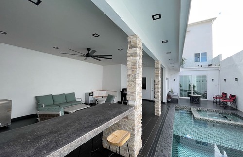 Primo Tapia Casa | Spacious Ocean Front 6 Bedroom House In Pristine Mision Viejo, AC,WIFI, Pool