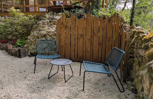 Sainte-Maure-de-Touraine Cabina | Unusual stay, troglodyte cabin and living room. In Touraine