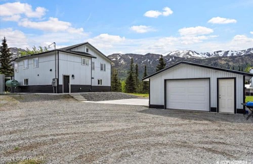 Chugiak Alquiler De RV | Twin Peaks RV Site2 w Elec/Sewer