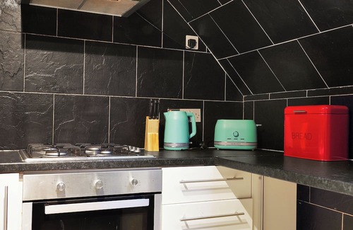 Spencers Wood Apartamento | King Size beds, CCTV parking , Discounts