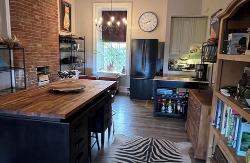 Sackets Harbor Casa | Charming 2BR Bayside Townhome, patio, WiFi, in beautiful Sackets Harbor