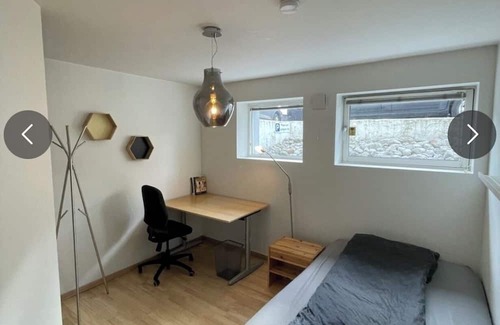 Sandnes Cama Y Desayuno | Centralized & Cozy Room available for a relaxed stay with Free parking and WiFi