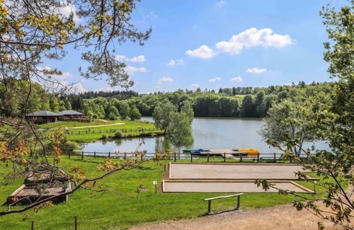 Meyrignac-l'Eglise Casa | Accès direct au lac | Chalet mitoyen + Terrasse