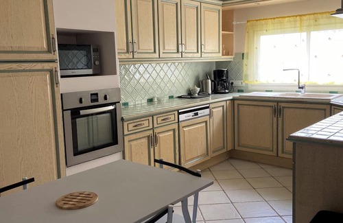 Cheray Casa | House 6 persons Saint Georges d'Oléron Ideally located in Chéray.