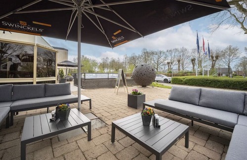 Roden Apartamento | Perfect Base for Exploring Drenthe with Free Parking & Breakfast