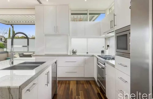 Glen Iris Casa | Modern Towhouse 4 Bedrooms