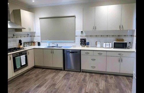 Reservoir Casa | Private Room in Fawkner House - 12 mins Airport