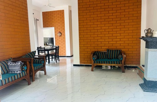 Seeduwa - Katunayake Villa | Eco Brick Transit villa AC in Katunayake
