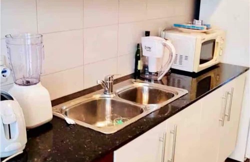 Pocitos Apartamento | Charming 1-bedroom apartment in wonderful Montevideo with WiFi, AC