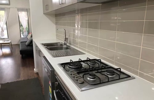 Pakenham Casa | 11 Serenity Home 4-bedroom house with WiFi and AC in delightful Pakenham