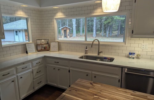 Hazelhurst Casa | Peaceful Pines, 4 bdrm, 3 bath home tucked in just south of Minocqua