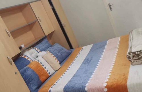 Pietermaritzburg Cabina | Spacious lodge in beautiful Pietermaritzburg with AC, WiFi