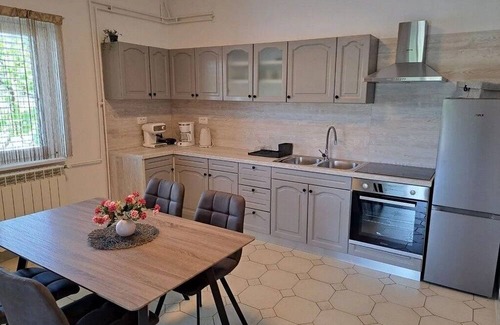 Rab Apartamento | Apartamento de una habitación con terraza y vista al mar Palit, Rab (A-24303-d)