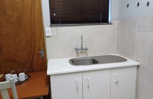 Fichardt Park Apartamento | Orchard Guesthouse Double Room with Pool View 2