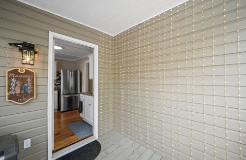 Mobile Cabaña | Precious 1-bedroom Cottage in Midtown Mobile Recently renovated with fenced yard