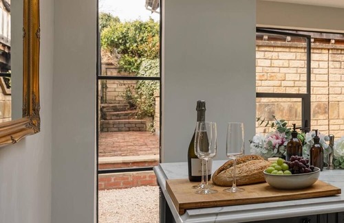 Winchcombe Casa | The Old Shop