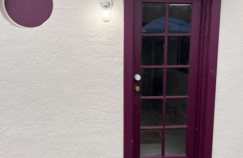 Garfield Apartamento | Cozy 1-bedroom Purple apartment in Historic Downtown Phoenix with AC, WiFi