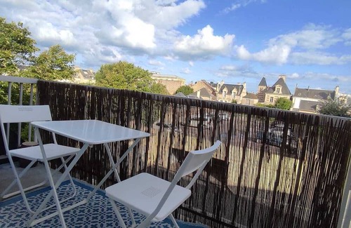 Luc-sur-Mer Apartamento | 2 minutes walk from the beach, F2 in mezannine