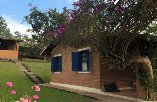 Ibiuna Casa | Sítio bem equipado c lazer completo,WiFi e lareira