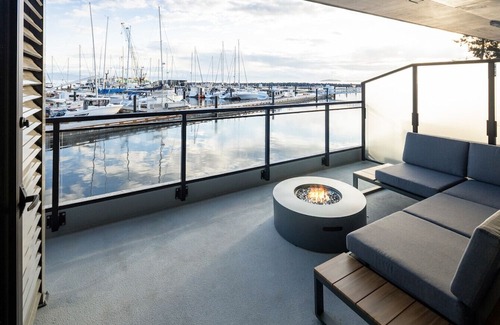 Regional District of Nanaimo Apartamento | Suite 107 - One-Bedroom Oceanview Queen Suite