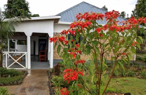 Ruhondo Apartamento | FAMILY ROOM Two Bedroom near lake View and volcano view