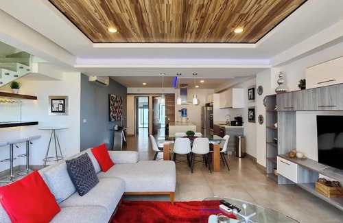 Área de la calle 12 Apartamento | Icono luxury PH by Booking Guys