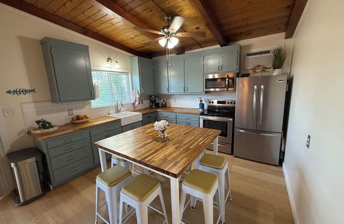 Bethel Island Casa | A Delta Catch! 3-bedroom house in Bethel Island with WiFi and AC