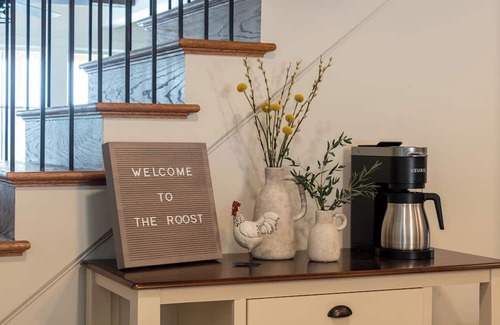 Jeffersonville Casa | The Roost: Modern Farmhouse Getaway