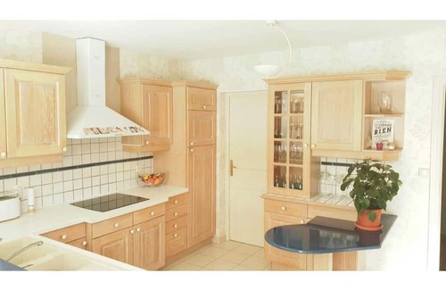 Saint-Fargeau-Ponthierry Casa | Near Paris, Fontainebleau, Barbizon, Spacious