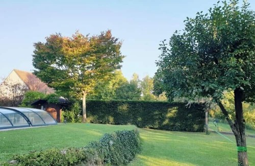 Saint-Fargeau-Ponthierry Casa | Near Paris, Fontainebleau, Barbizon, Spacious