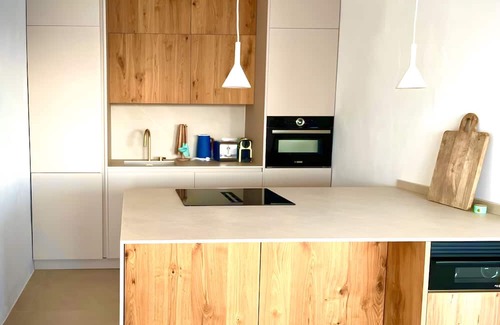 Arenal d'en Castell Apartamento | Apartment 'Poblado Marinero' with Balcony, Wi-Fi and Air Conditioning